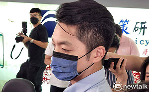 蔣萬安也爆座車違停斑馬線？ 蔣辦緊急說明