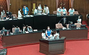 立院開議第一天 國民黨團杯葛癱瘓議事