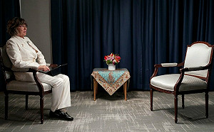 人咧? 才發生「頭巾命案」! 伊朗總統CNN專訪直接「消失」 因主播拒戴頭巾