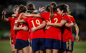 西班牙女足要「兵變」!  逼總教頭下台 15位球員連署辭職