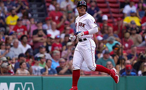 紅襪張育成出運了！棒打洋基強投