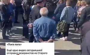 (影)普丁動員俄羅斯舉國恐慌 童哭喊｢爸爸別走!｣學生從教室被帶上車