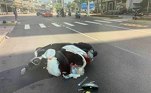 轎車左轉撞機車！釀7旬騎士噴飛亡