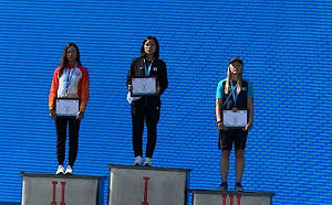 台灣史上第一次　鄧羽彣亞錦賽摘金