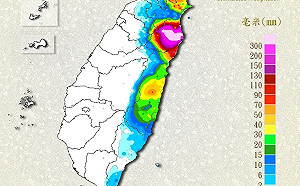 「這地區」紫爆！累積雨量近千 鄭明典：這種雨型很難解釋