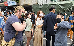 袁康介寫遺言鬧自殺 四叉貓回嗆: 用遺書抹黑我收錢? 後天就幫你們辦頭七