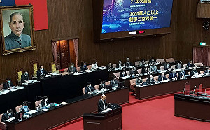 哀悼染疫死者 蘇貞昌遺憾不捨「政府會檢討」