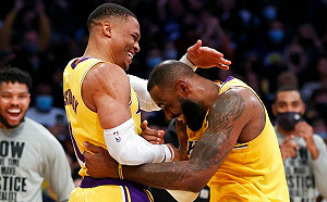 詹皇：威少將在本季打出絕佳表現