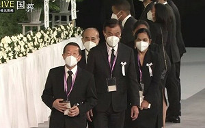 安倍國葬隆重 日以「台灣」稱呼我代表團 謝長廷、王金平、蘇嘉全代表獻花
