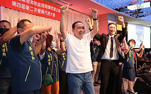 廢棄物清除處理同業公會成立侯友宜後援會 相挺改變的勇氣