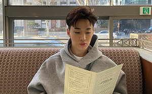 Henry「親中行為」遭韓網譙翻！經紀公司怒提告 網全傻眼