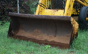 疑操作失誤！台南男遭推土機重壓亡