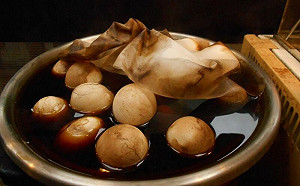 幫茶葉蛋鍋加熱水！男遭求償百萬判賠600元