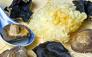 吃白木耳能補充膠原蛋白？營養師：是水溶性膳食纖維