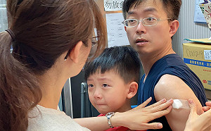 小孩哭著拒打流感疫苗！醫「一臉錯愕」：我才想哭