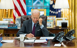 美媒：澤連斯基不斷公開要求美國沒有提供的援助 讓拜登曾大發雷霆