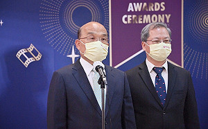 柯文哲和陳時中為防疫成績單隔空互摃 蘇揆：不要因為選舉就把人家扭曲