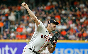 「太空王」超猛!5局無安打賽揚穩?