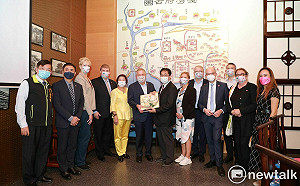 德國會友台小組參訪文經建設 黃偉哲歡迎國際挺台好夥伴