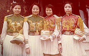 我沒有陣前倒戈喔！游毓蘭曬半世紀儀隊照挺高虹安  遭藍軍嗆不團結急澄清