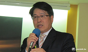 民調：英全聲望回升  2/3講不出任1部長名字