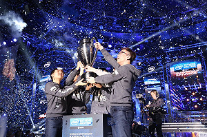 捷報！閃電狼勇奪IEM《英雄聯盟》總決賽冠軍