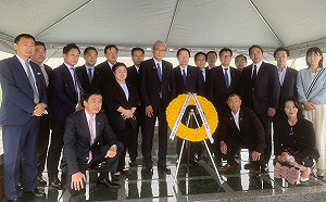 赴五指山公墓致敬李登輝 日本祝賀團:他是台日友好重要關鍵