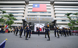 高雄市國慶升旗典禮  陳其邁：我們都是台灣人也是高雄人