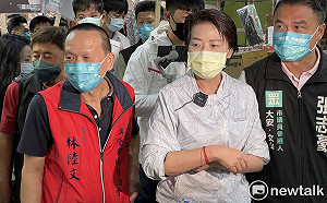 參加北市升旗挨轟寄生市府 黃珊珊：每天喊抗中保台的為何不來參加？