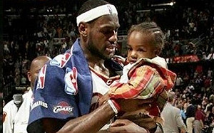 年輕的小皇帝登基！Nike簽約詹皇兒