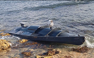 不對稱作戰！疑烏軍改裝快艇成自殺式無人船 牽制俄黑海艦隊3週不敢出港