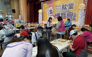 新北將助弱勢勞工再設1中心2據點