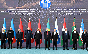 抵哈薩克參加獨聯體領導人會議  普丁會見前蘇聯領袖抱團取暖