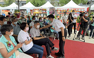 蔡壁如閃辭立委 鄭寶清狠諷民進黨：向下沈淪、腐敗無能