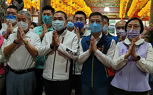 三重護山宮建廟50週年  侯友宜參拜贈匾「佑我群黎」