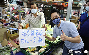 陳時中穿皮鞋勘災挨批 蔣萬安：他沒當過民代沒經驗