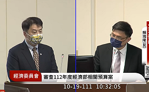 執行長自己身兼7職卻還揚言要告高虹安兼職? 網諷: 綠營打手「資側翼」