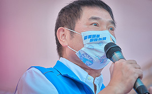 鍾東錦酸徐定禎存款27萬「誰女兒敢嫁」 赤貧立委火大：你是在瞧不起誰啊？