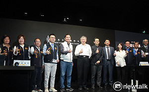 記者提問質疑黑道背景 鍾東錦：聽起來很不舒服