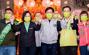 總統蔡英文十度至新北站台力挺 林佳龍：「三張好牌」帶動中和大翻新