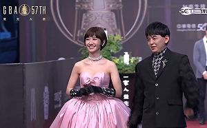 金鐘57》師徒一起走紅毯！黃子佼承諾Lulu：得獎送一個愛馬仕包包