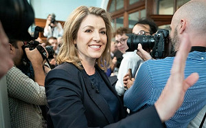 英國首相寶座爭奪戰 下議院領袖摩丹特宣布角逐