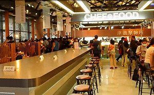 讚高雄全世界最棒城市 英國女婿開箱鼓山魚市場：「莫名其邁」！