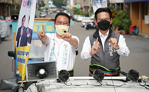 林俊憲陪同車掃 力挺高雄第10選區最有經驗新人10號黃彥毓