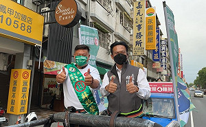 林俊憲陪同車掃 邁盟蘇致榮盼關鍵時刻爭取服務機會