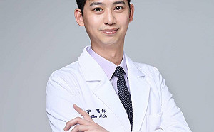 挺高端被揭穿一劑都沒打？醫反轟：不懂疫苗的來開砲…很好笑