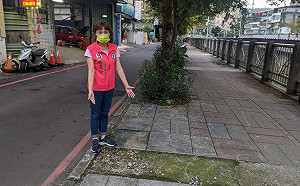 中和大排東側人行道年久失修  張嘉玲、江永昌會勘促新北市府改善