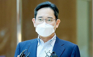 等了 10 年的少東終於扶正了 李在鎔獲特赦 正式接任三星電子會長