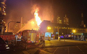 (影)中油大林廠氣爆!傳燃燒物質疑是劇毒硫化氫 環保局發布空品示警