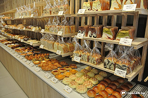 蒐集200多本舊書 麵包師翻轉人生